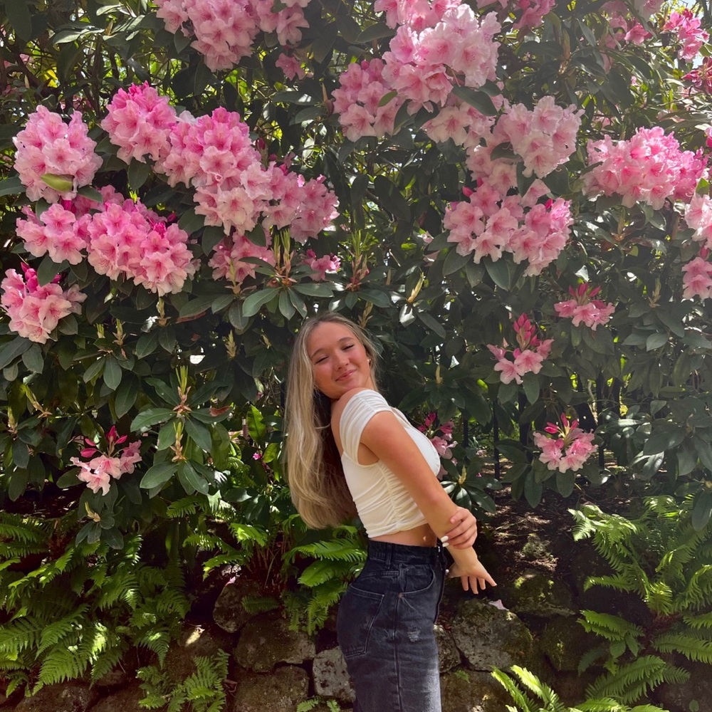 Meet your Posher, Chloe